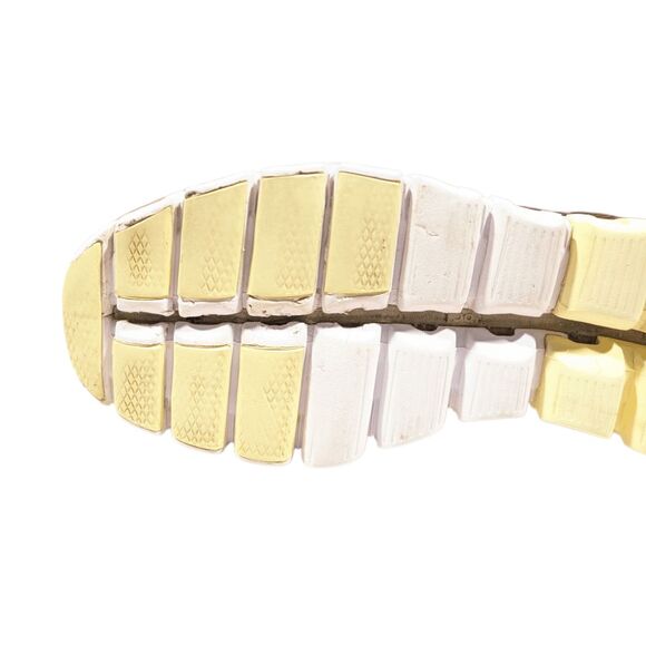 ON RUNNING Cloudflow Running Shoes Size 9 - Picture 11 of 11